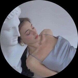 Meet your Posher, Isabella